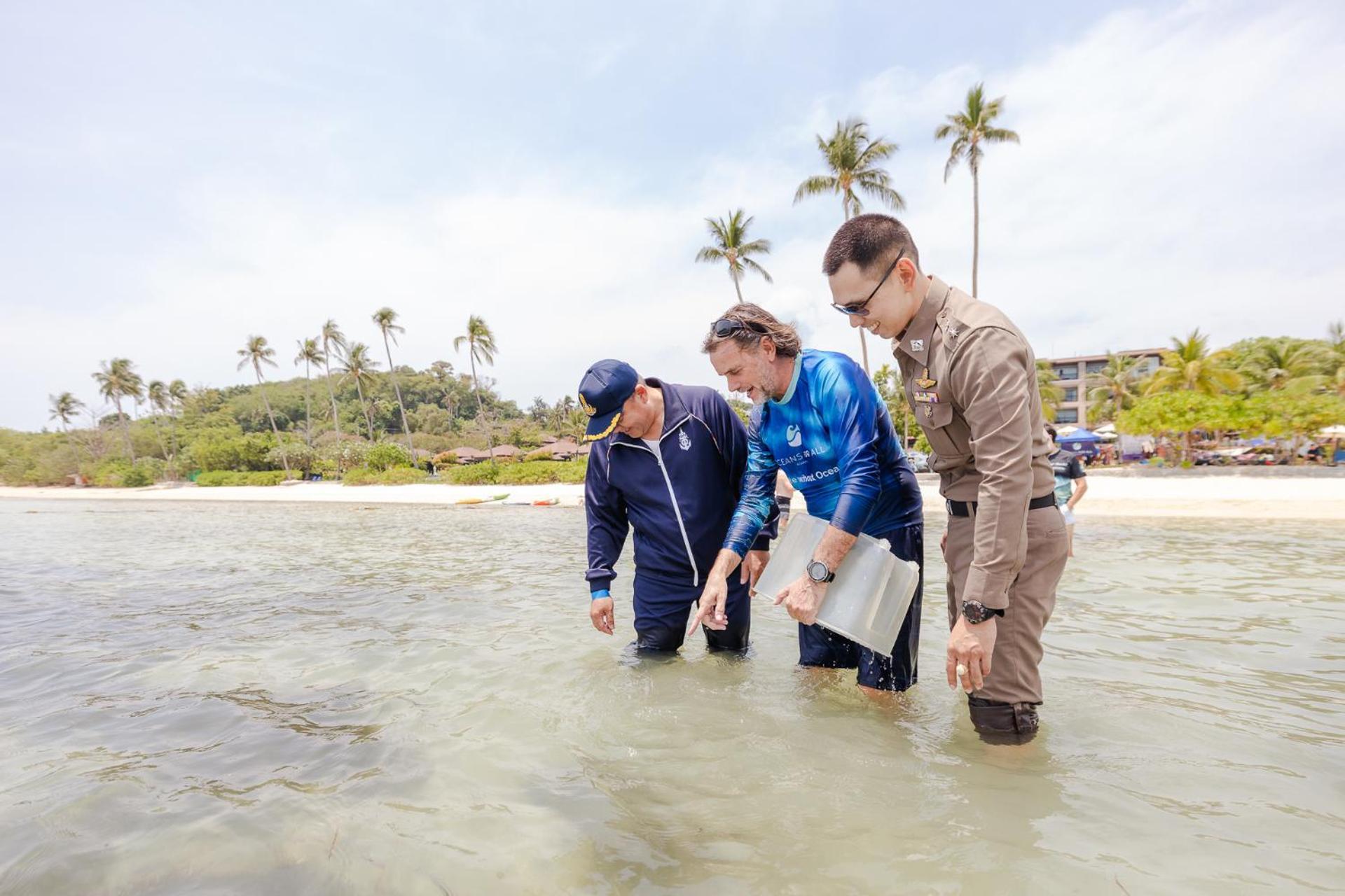 Pullman Phuket Panwa Beach Resort Bagian luar foto