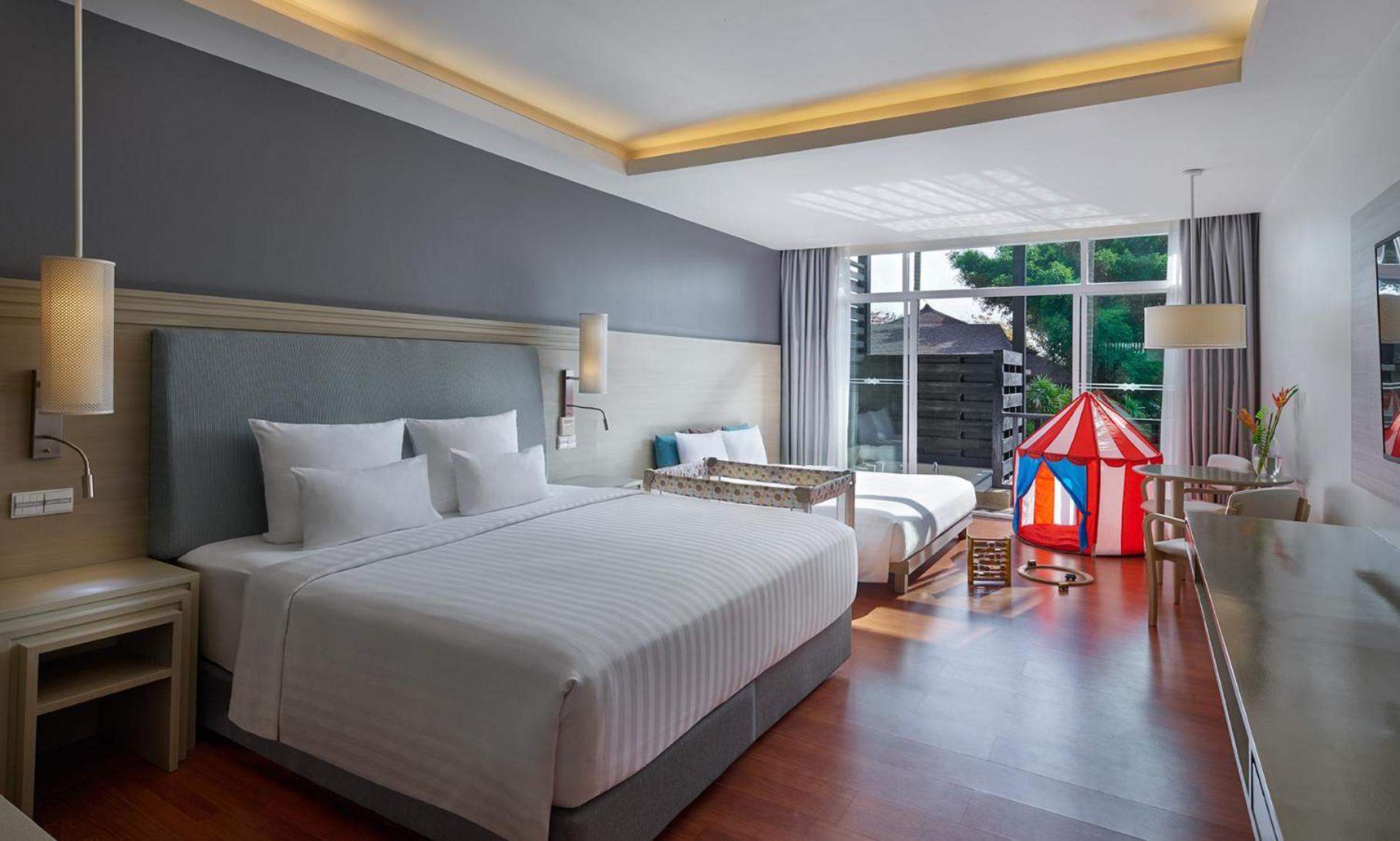 Pullman Phuket Panwa Beach Resort Bagian luar foto