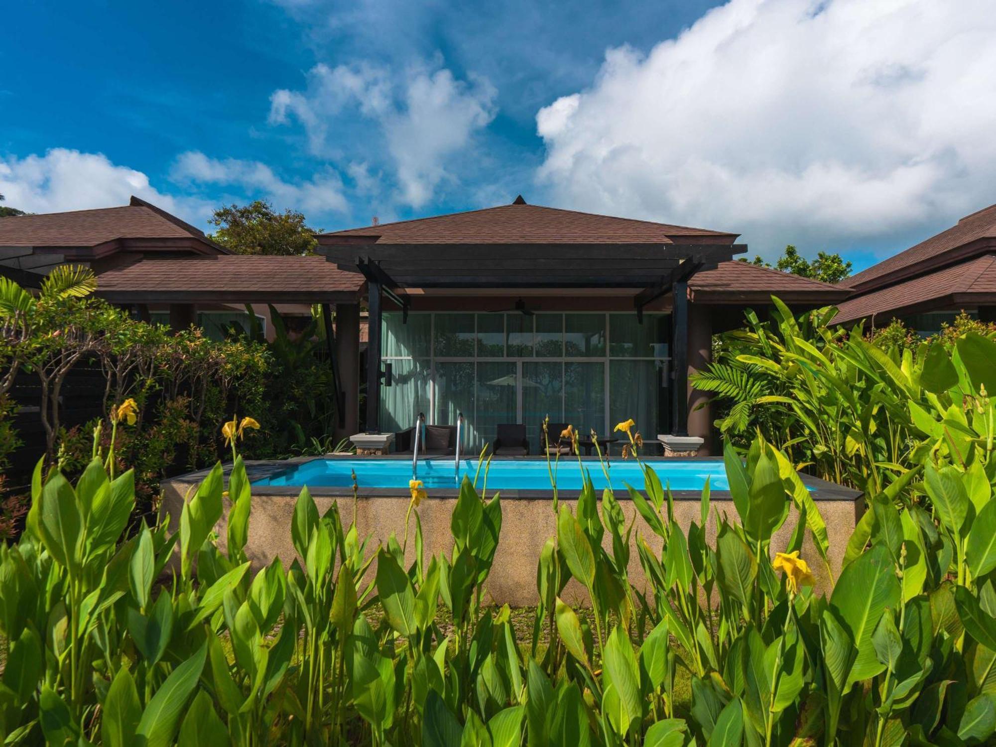 Pullman Phuket Panwa Beach Resort Bagian luar foto